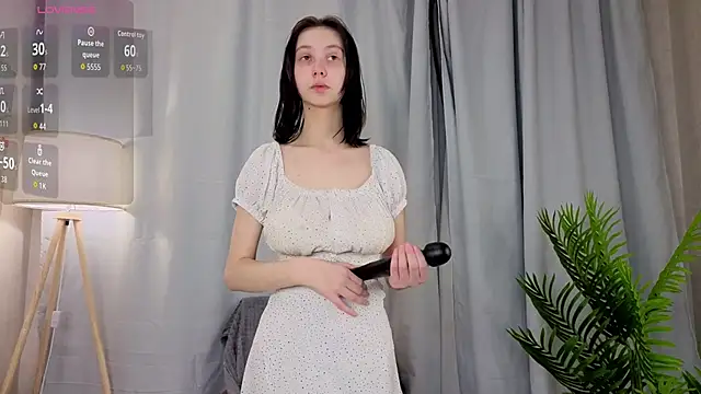 SuzanneHowse online show from March 2026 04:07:01 PM