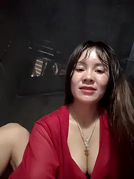 TinTim02 online show from April 2026 11:03:01 PM