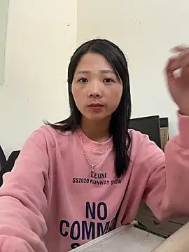 thaoyeuuu online show from October 2025 05:20:02 AM