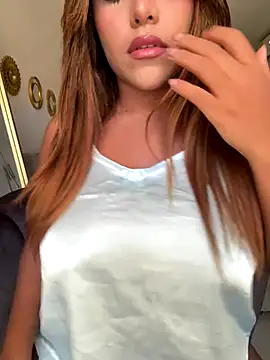 MegannHills online show from September 2025 05:38:01 PM