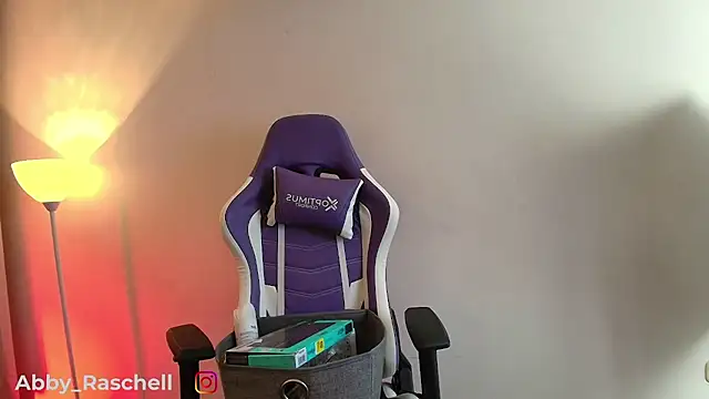 Abby Raschell online show from February 2026 03:45:01 AM