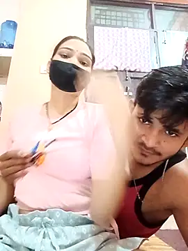 Snapshot of Roopacouple9 chatting on October 2025 02:39:02 PM Roopacouple9 online show from October 2025 02:39:02 PM