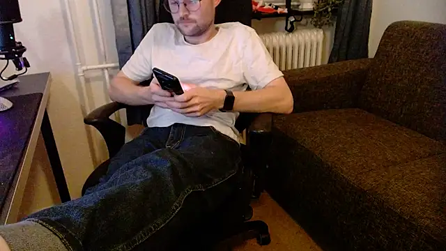 ChefDeLust online show from October 2025 06:09:01 PM