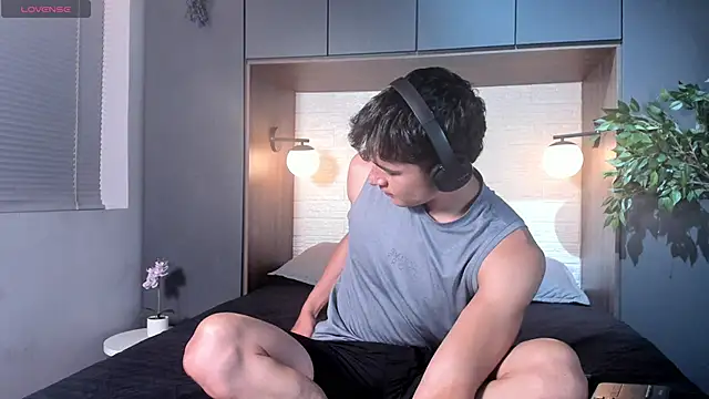 AustinJones  online show from February 2026 07:12:01 PM