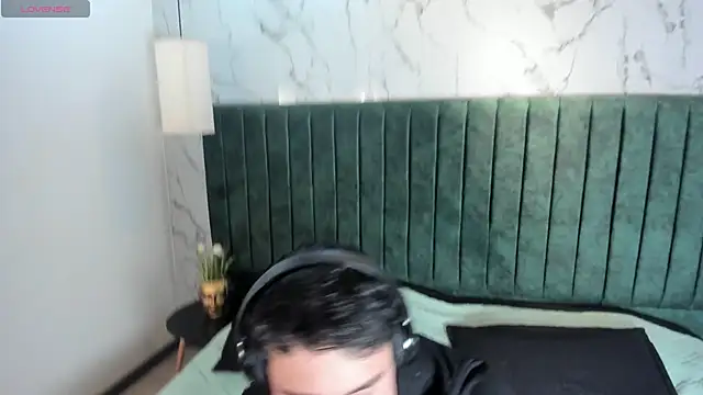 AustinJones  online show from February 2026 07:36:02 PM