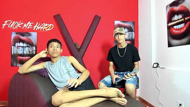 Snapshot of BEAUTY_BOYS1 chatting on February 2026 07:34:02 PM BEAUTY BOYS1 online show from February 2026 07:34:02 PM