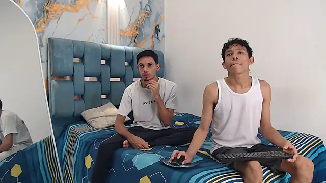 BEAUTY BOYS1 online show from April 2026 01:34:01 PM