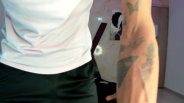 BEAUTY BOYS1 online show from April 2026 02:09:02 PM