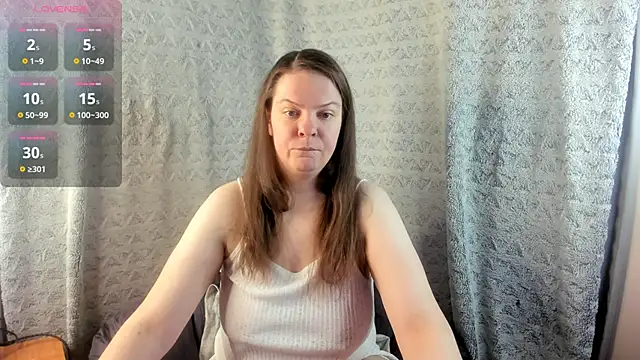 Snapshot of MiaLores chatting on February 2026 09:04:02 AM MiaLores online show from February 2026 09:04:02 AM