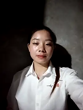 milo123-xx online show from October 2025 12:06:01 PM