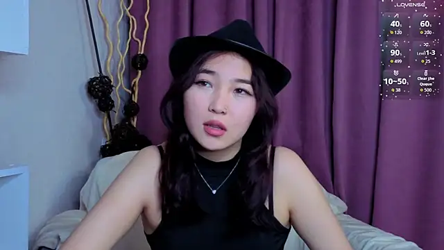 Snapshot of ColettaMejias chatting on November 2025 08:07:01 PM ColettaMejias online show from November 2025 08:07:01 PM