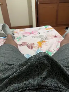 Snapshot of vergeta19 chatting on September 2025 12:25:01 AM vergeta19 online show from September 2025 12:25:01 AM