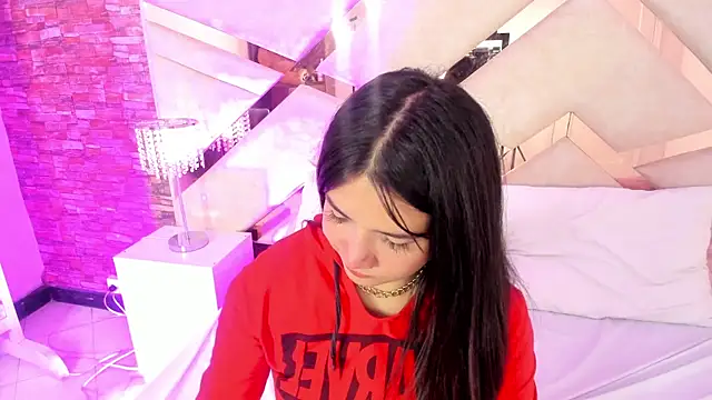 Snapshot of Valery_Brand chatting on October 2025 12:27:01 PM Valery Brand online show from October 2025 12:27:01 PM