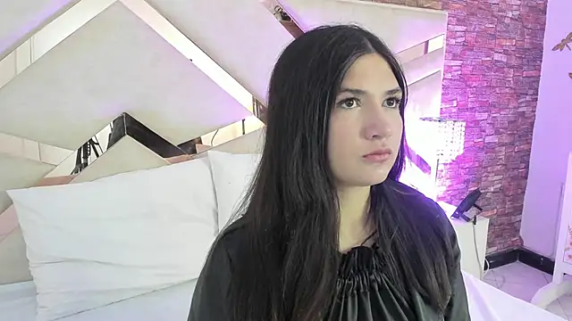 Snapshot of Valery_Brand chatting on October 2025 12:04:02 PM Valery Brand online show from October 2025 12:04:02 PM