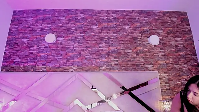 Snapshot of Valery_Brand chatting on November 2025 12:05:02 PM Valery Brand online show from November 2025 12:05:02 PM