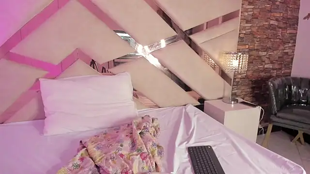 Snapshot of Valery_Brand chatting on November 2025 11:57:02 AM Valery Brand online show from November 2025 11:57:02 AM