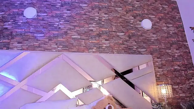 Snapshot of Valery_Brand chatting on December 2025 12:11:02 PM Valery Brand online show from December 2025 12:11:02 PM