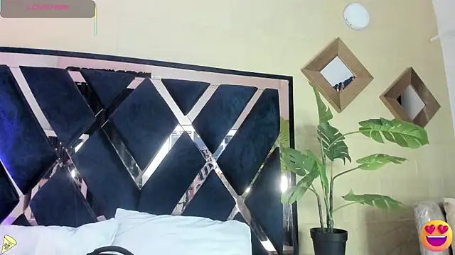 Snapshot of Valery_Brand chatting on February 2026 11:32:01 AM Valery Brand online show from February 2026 11:32:01 AM