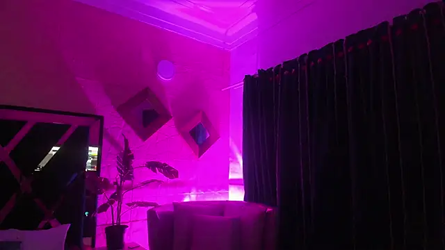 Snapshot of Valery_Brand chatting on March 2026 11:28:02 AM Valery Brand online show from March 2026 11:28:02 AM