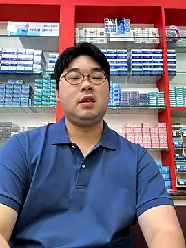 Snapshot of gayfucuxuc chatting on September 2025 06:15:02 AM gayfucuxuc online show from September 2025 06:15:02 AM