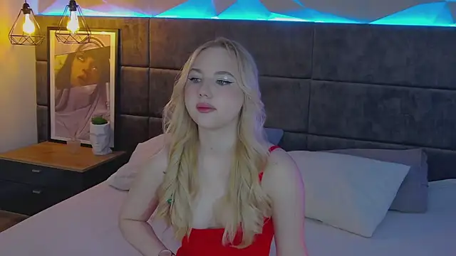 Sky Cutie online show from April 2026 04:24:02 AM