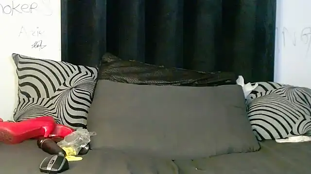 QueenpatieX online show from February 2026 10:33:01 PM