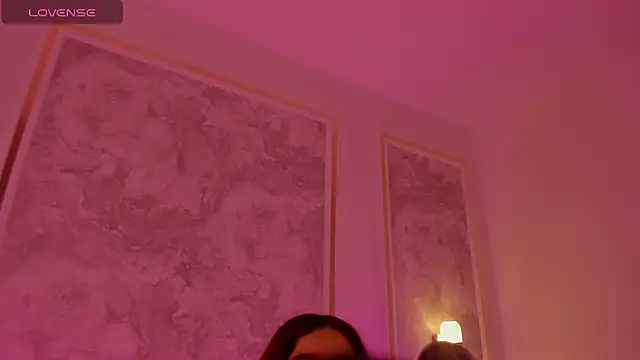 doll eyees  online show from October 2025 02:36:02 AM