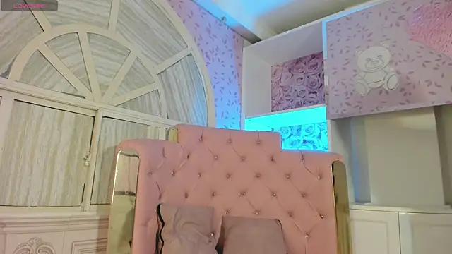 Snapshot of Dani_rivass chatting on December 2025 11:39:02 AM Dani rivass online show from December 2025 11:39:02 AM