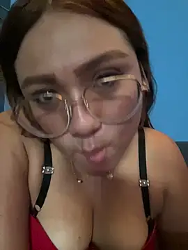 Snapshot of MonicaPinkMx chatting on May 2026 09:42:01 PM MonicaPinkMx online show from May 2026 09:42:01 PM