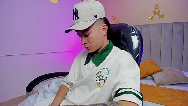 Nascary Fox online show from January 2026 08:35:01 PM