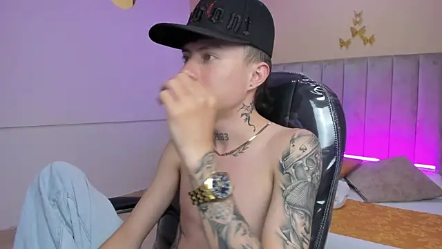 Nascary Fox online show from February 2026 07:18:01 PM