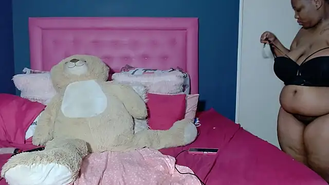 QueenOfThickness1984 online show from October 2025 07:22:02 PM