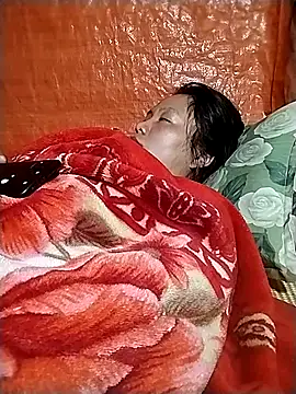 venu00 online show from October 2025 08:40:02 PM