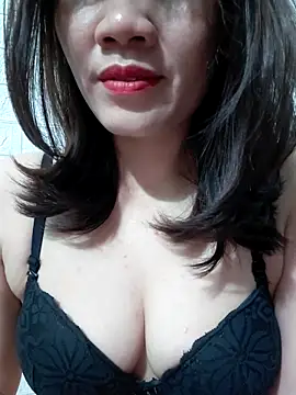 Singlemom69x online show from May 2026 02:02:01 PM