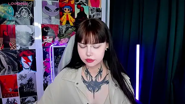 Morana Batt online show from October 2025 01:46:01 AM