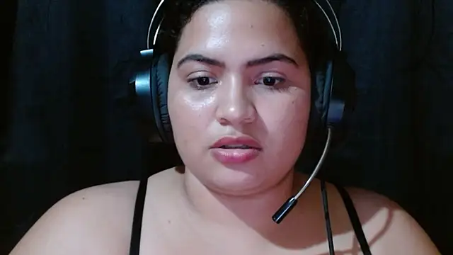 coco curvy online show from April 2026 09:18:02 PM