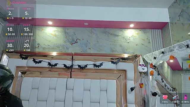 SweeterChocolate online show from October 2025 03:04:01 AM