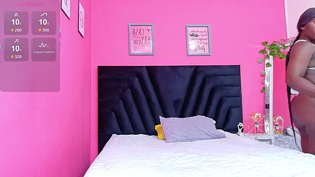 SweeterChocolate online show from October 2025 03:42:02 AM