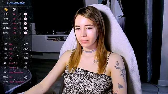 ZoyaMill online show from February 2026 06:56:01 AM