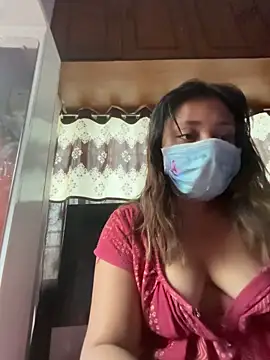 Snapshot of angelofyourworld chatting on June 2026 10:40:01 AM angelofyourworld online show from June 2026 10:40:01 AM