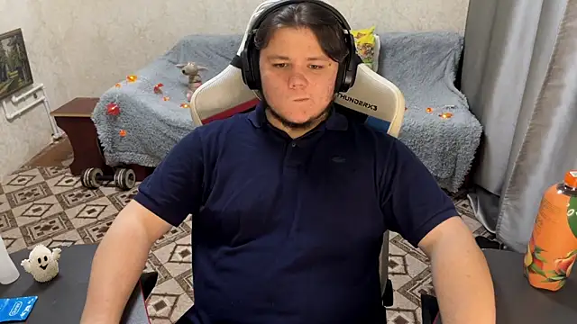 desiredude9 online show from October 2025 07:05:01 PM