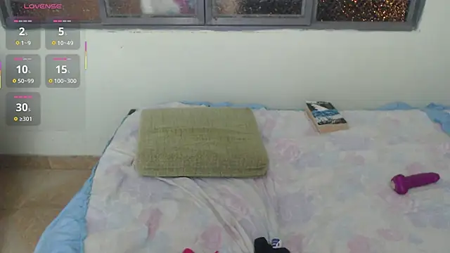 Juliethserna online show from November 2025 05:09:02 AM