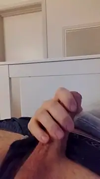 Snapshot of NewJoiner chatting on January 2026 10:24:01 PM NewJoiner online show from January 2026 10:24:01 PM