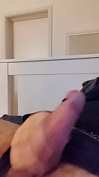 Snapshot of NewJoiner chatting on February 2026 09:19:02 PM NewJoiner online show from February 2026 09:19:02 PM