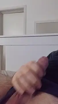 Snapshot of NewJoiner chatting on February 2026 09:11:01 PM NewJoiner online show from February 2026 09:11:01 PM