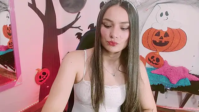 danna 888 online show from October 2025 07:12:01 PM