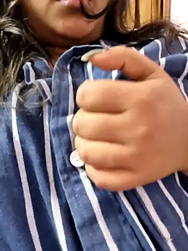 Aaradhya Sharma online show from February 2026 06:14:01 PM