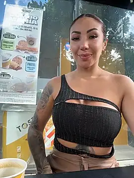 Sarahlove 90 online show from October 2025 04:19:01 PM