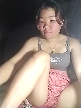 lylylove online show from April 2026 12:38:01 PM