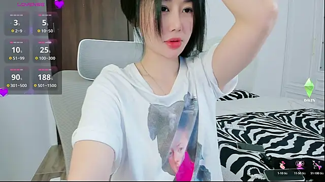 strawberry-ni online show from December 2025 10:46:02 AM